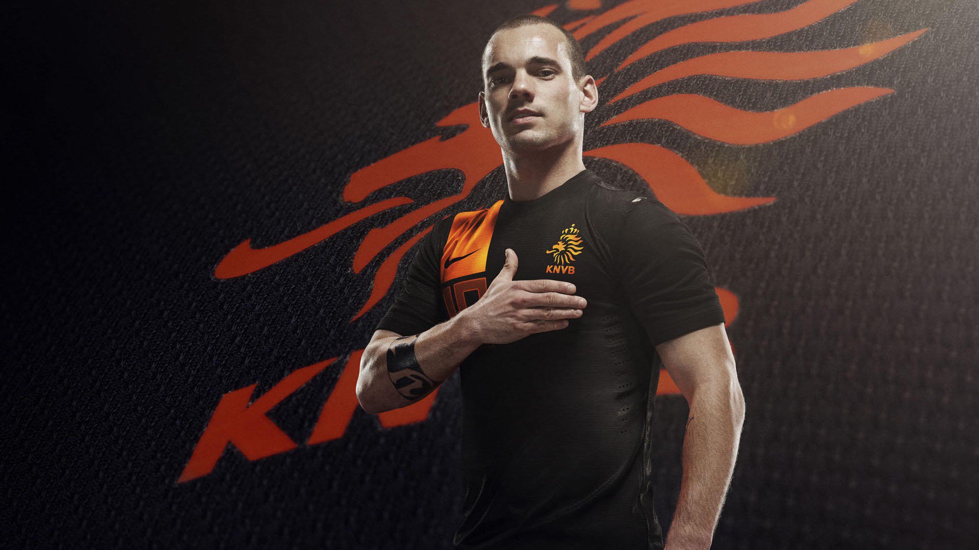 世界杯金球奖得主在欧冠遭严防 一场比赛遭遇13次犯规